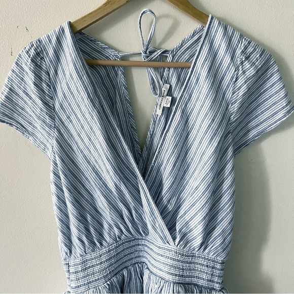 AE Linen Blend V-neck Blue White Pinstripe Tiered Ruffle Mini Dress - Picture 3 of 11